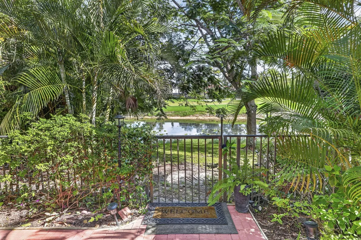 Residence photo 22