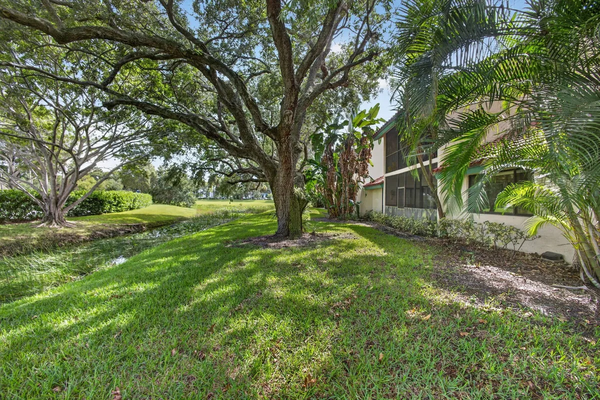 PGA National Palm Beach Gardens Unit A photo 37