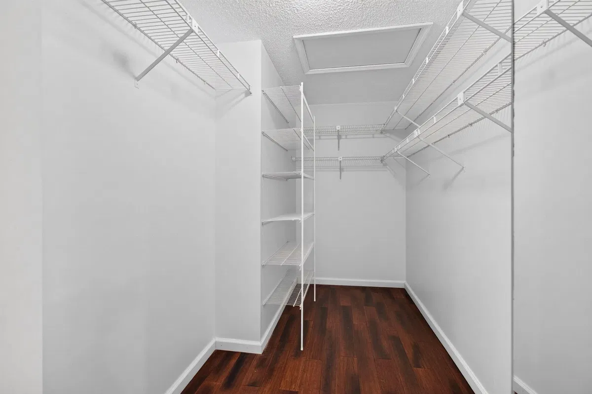 Residence photo 49