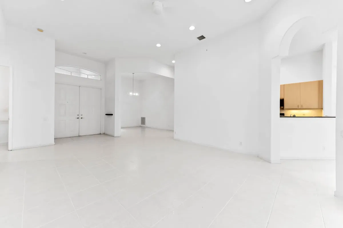 Residence photo 7