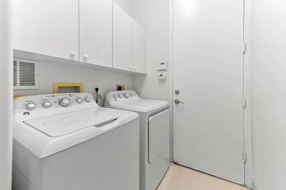 Residence photo 31