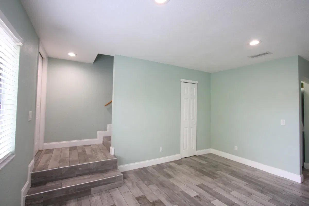 Residence photo 64