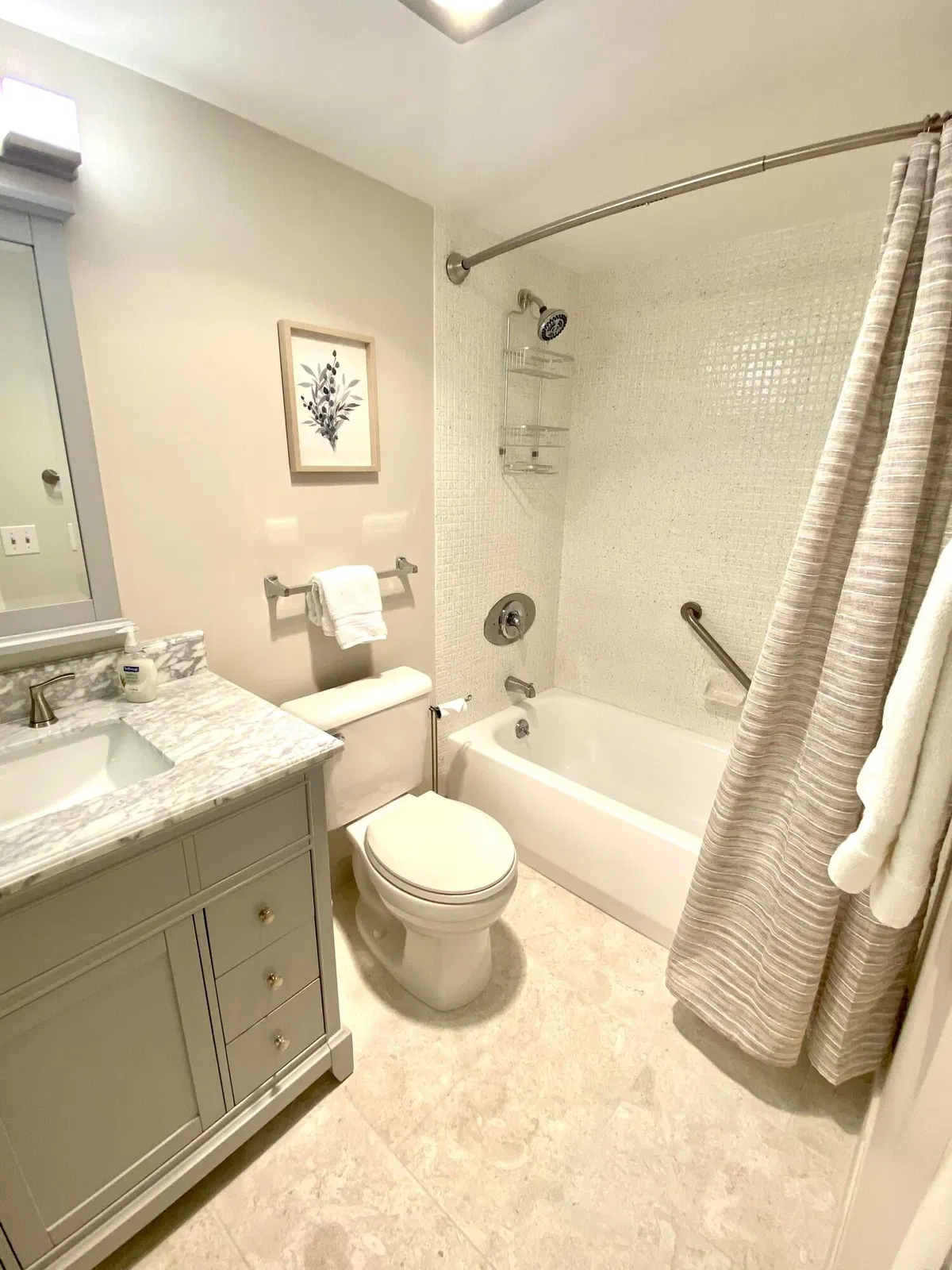 Unit 101 photo 16