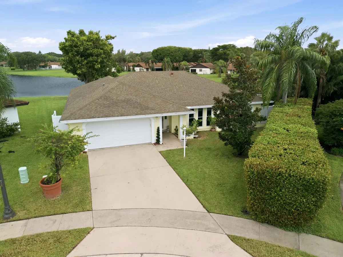Residence photo 49