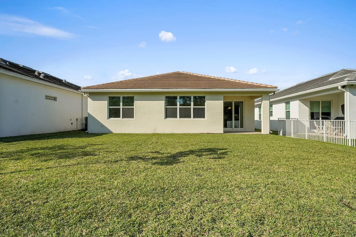 Residence photo 22