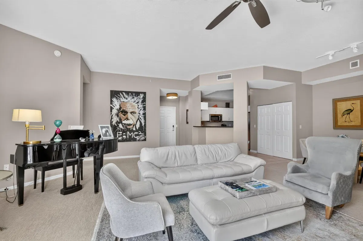 Windward Cove Lantana Unit 108
