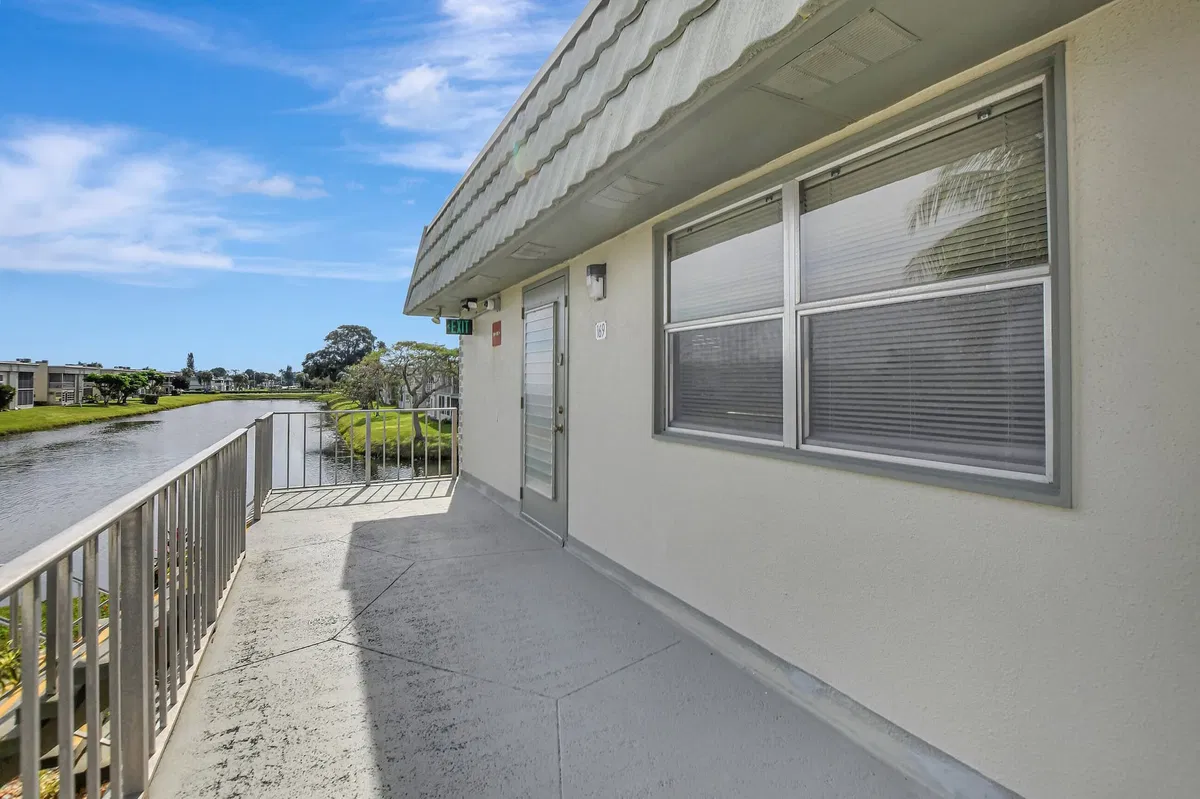  Residence photo 22