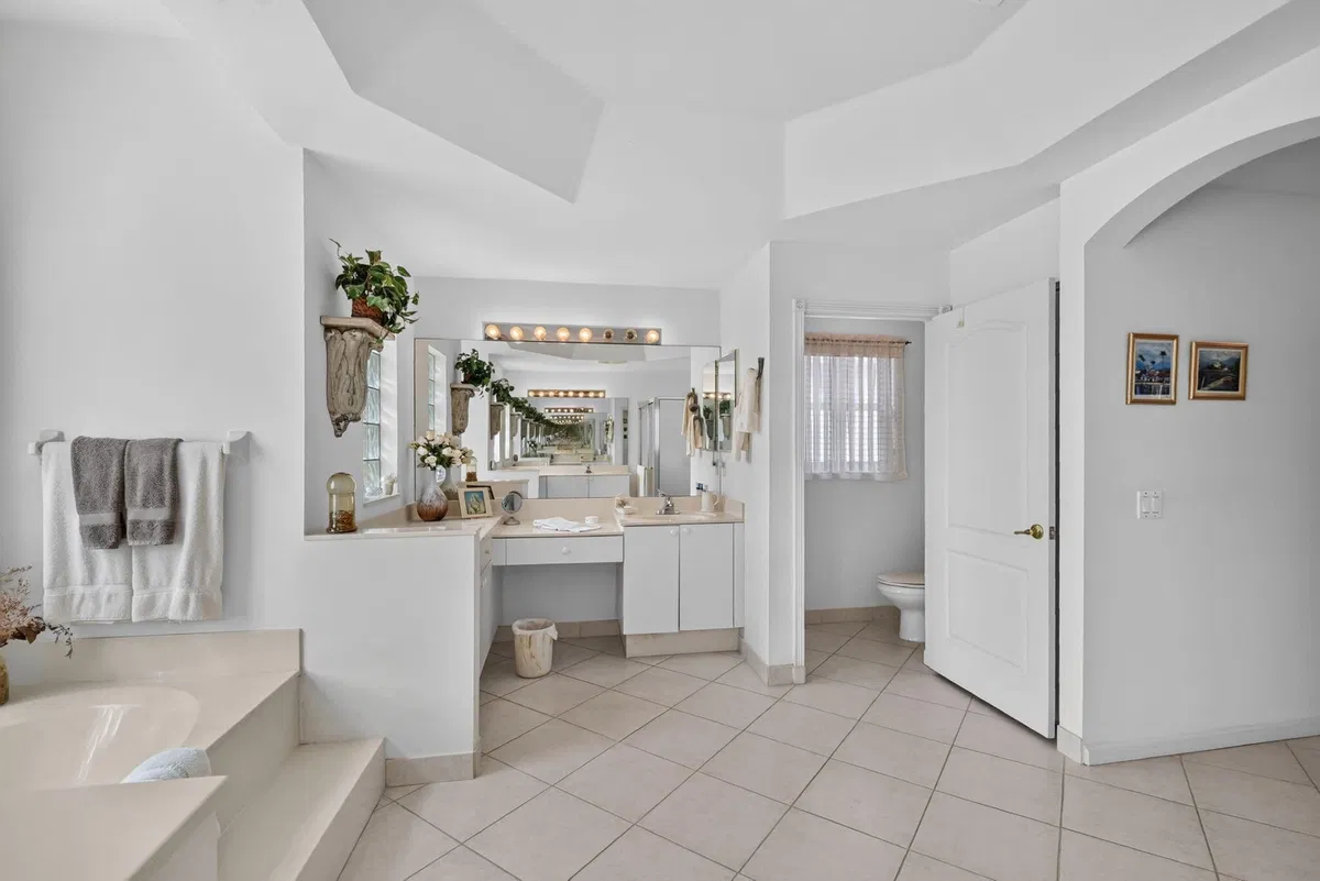 Residence photo 28