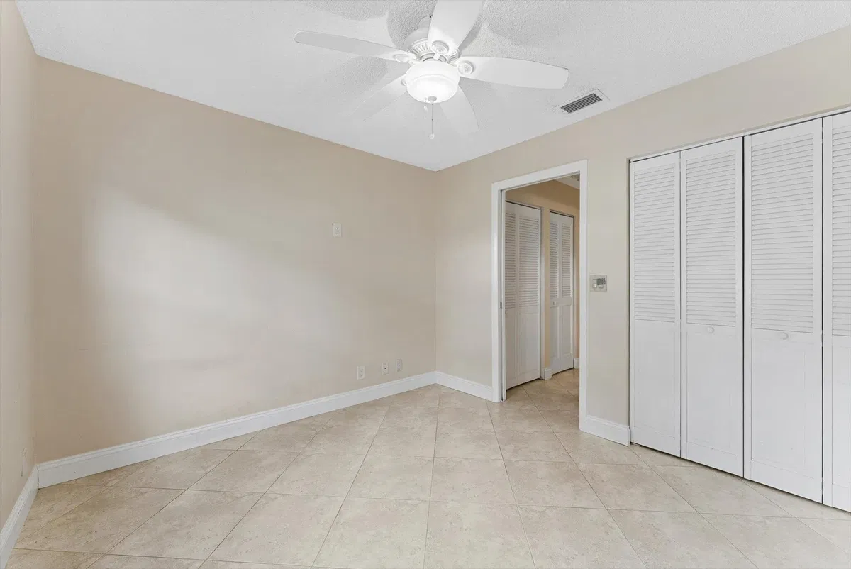 Residence photo 13