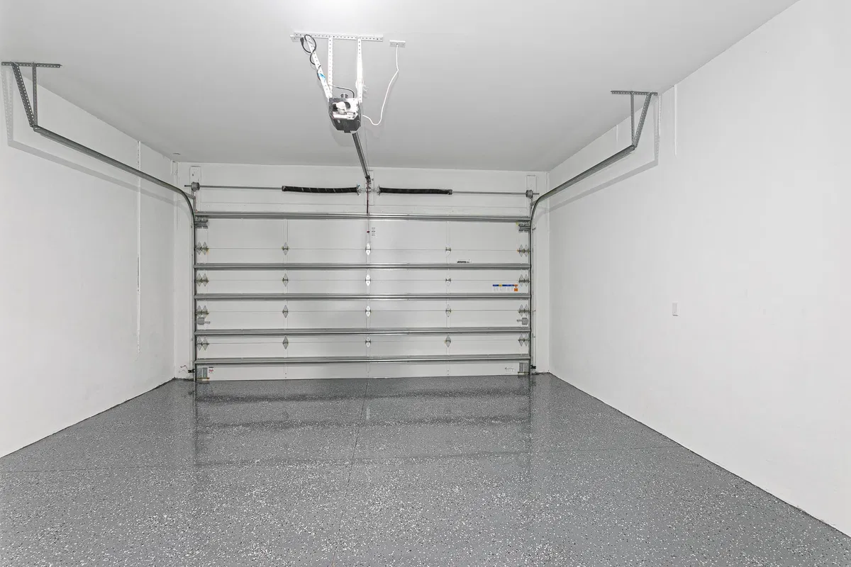 Residence photo 19