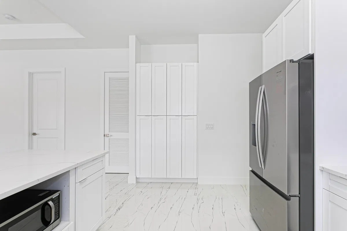 Residence photo 25