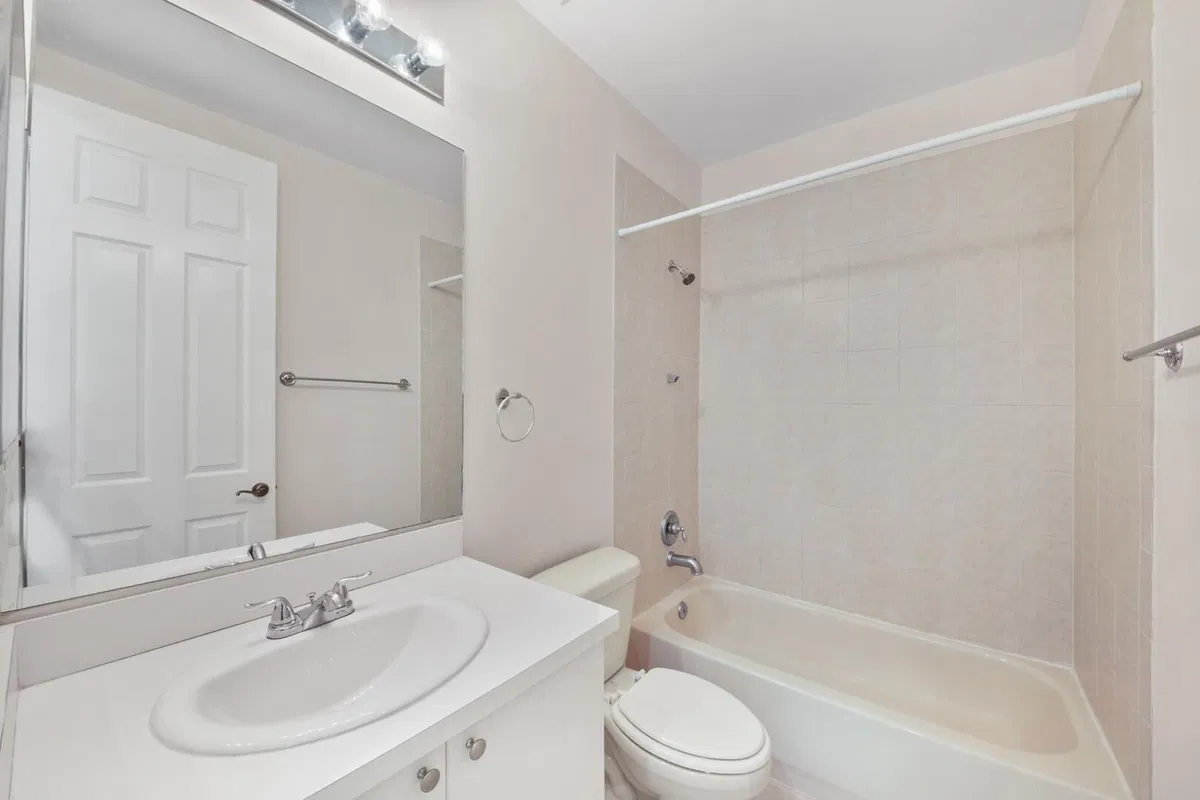 Residence photo 19