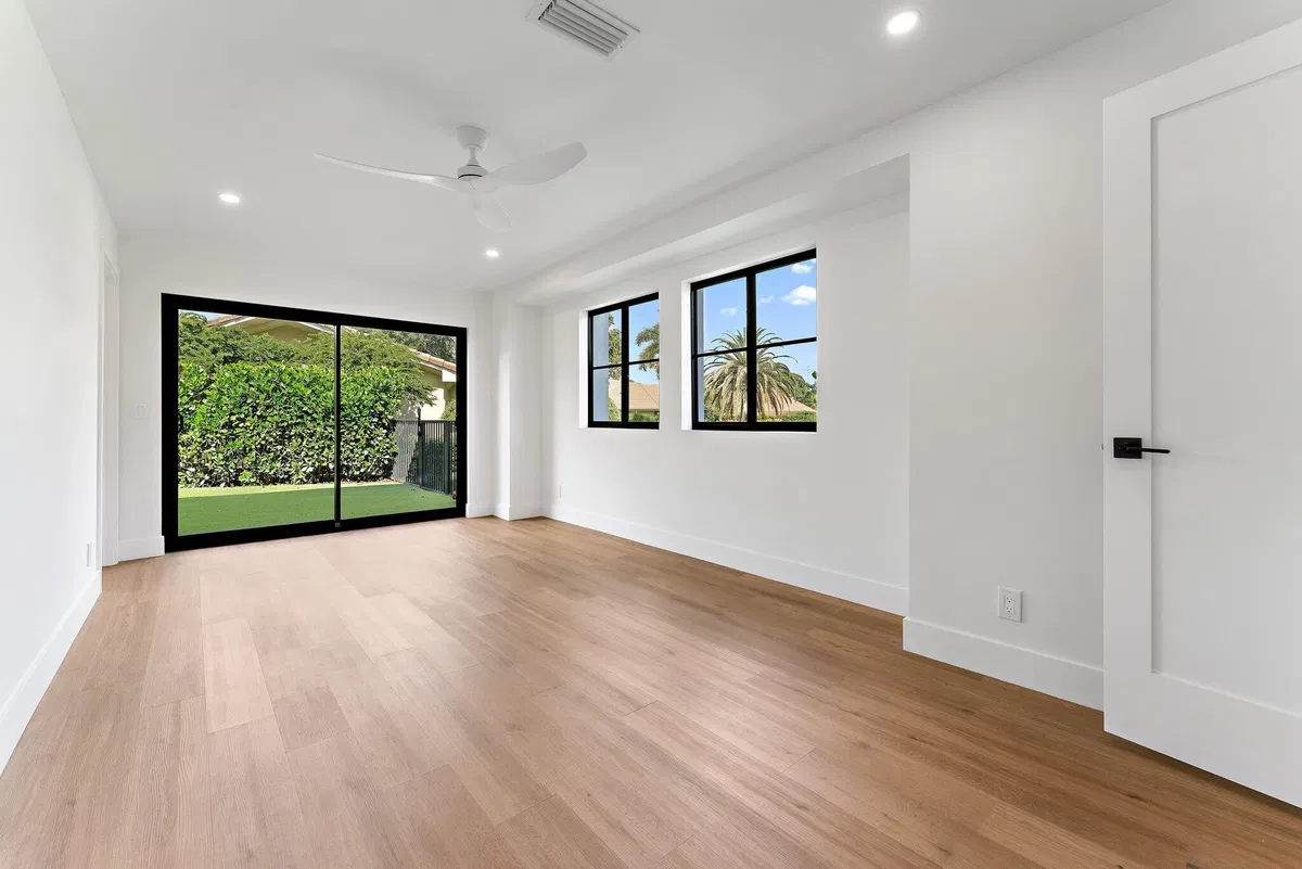 Residence photo 22