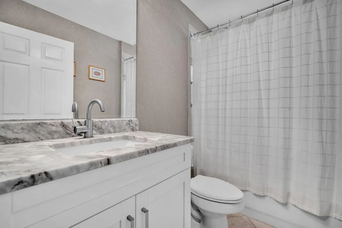 Residence photo 25