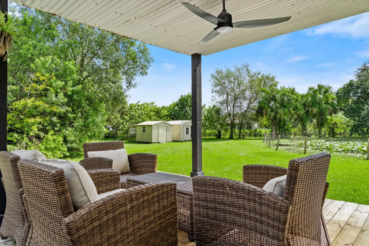 Residence photo 25