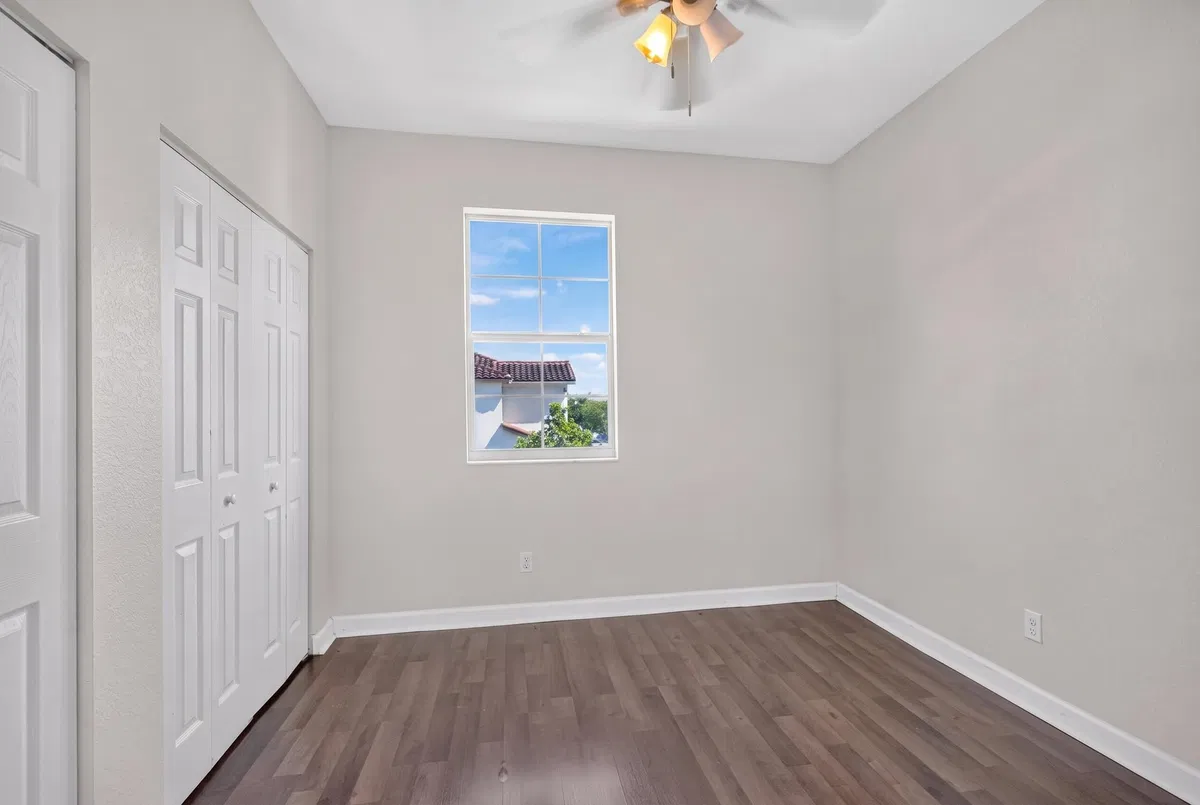 Residence photo 13