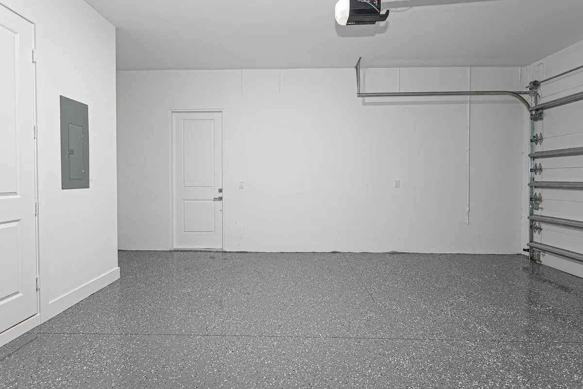Residence photo 37