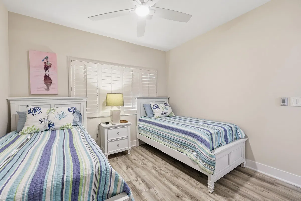  Unit 307 photo 28