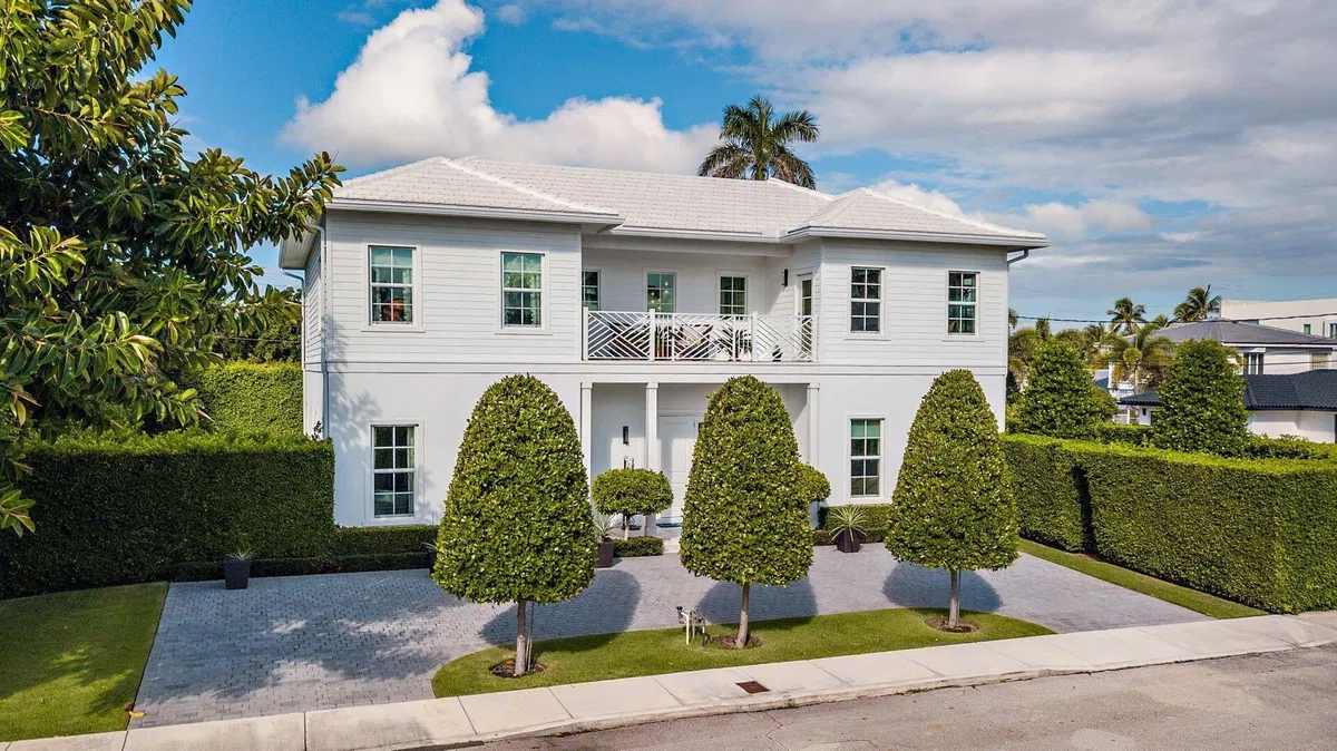SoSo West Palm Beach Residence