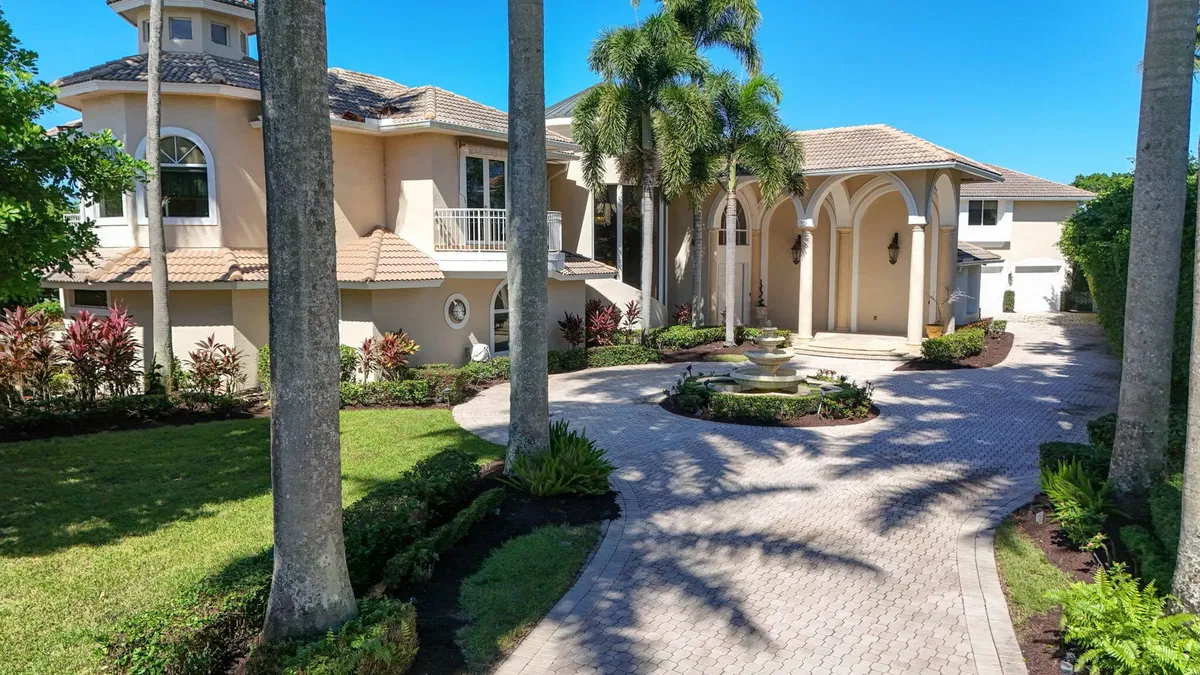 Ibis Golf & Country Club Residence
