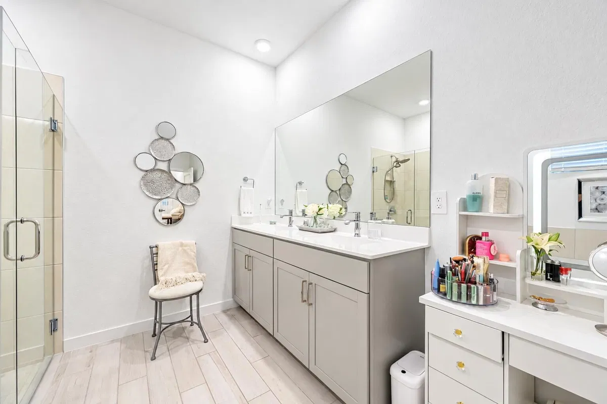 Residence photo 25
