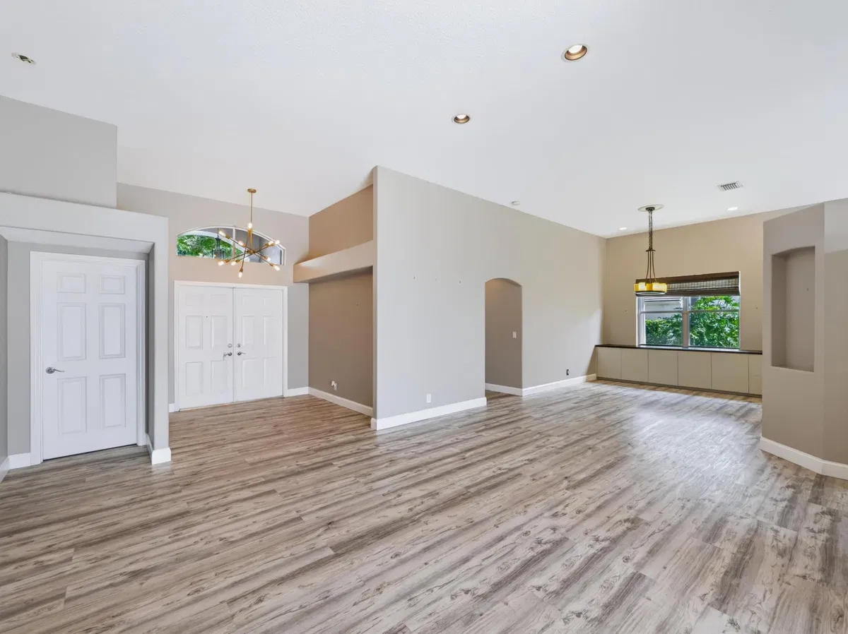 Residence photo 10