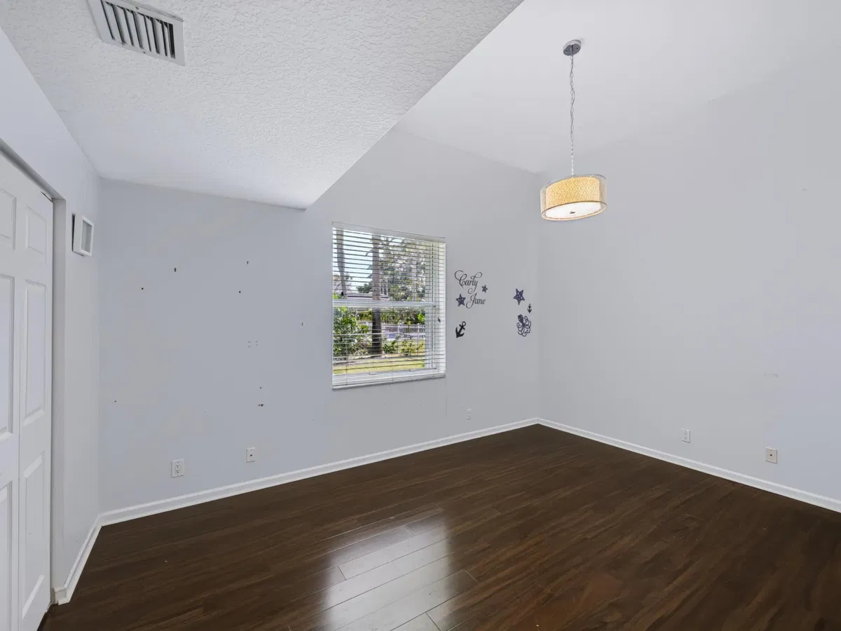 Residence photo 28