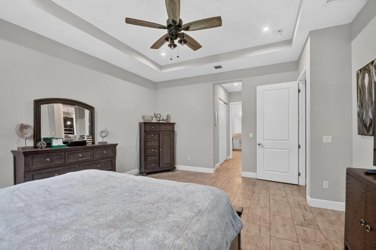 Residence photo 25