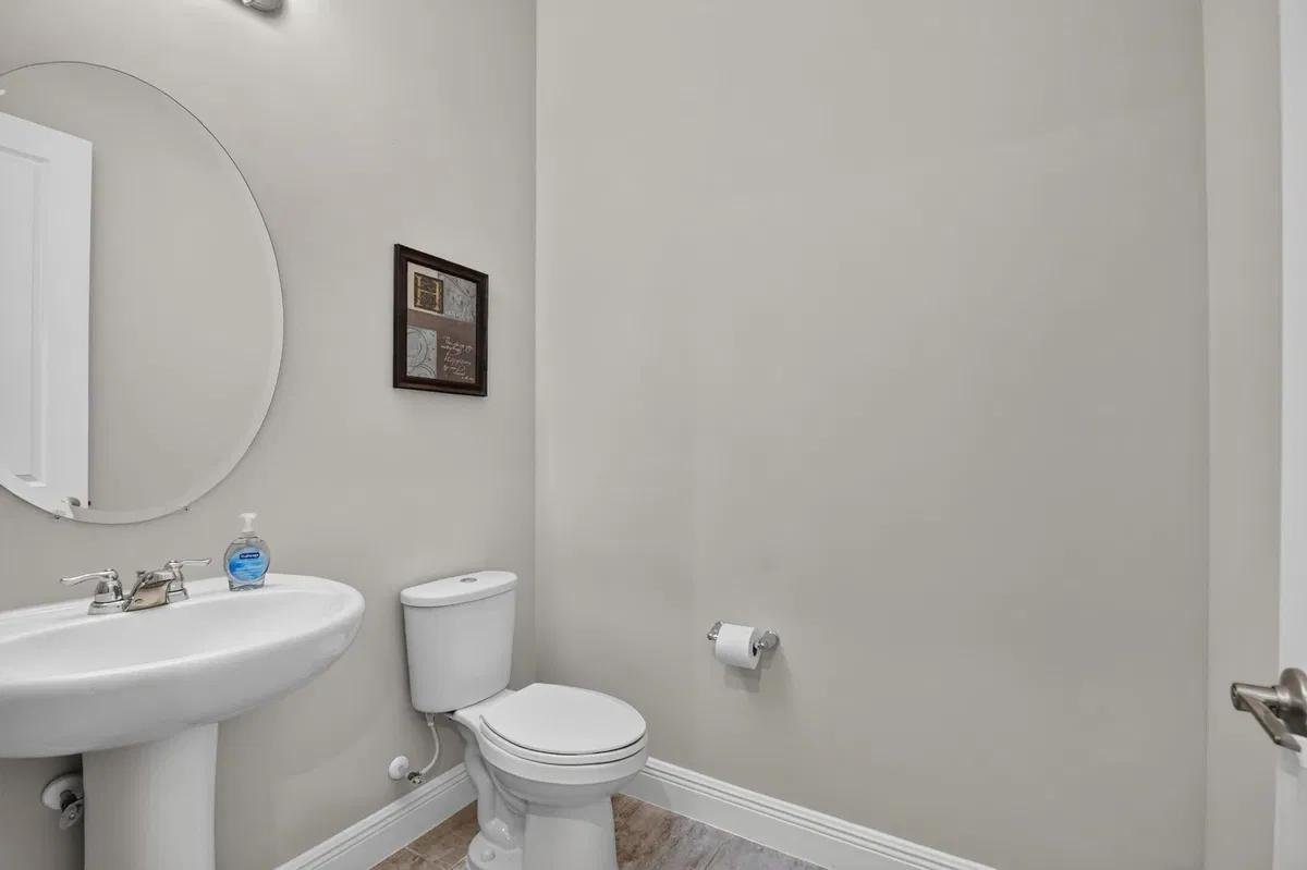 Residence photo 43