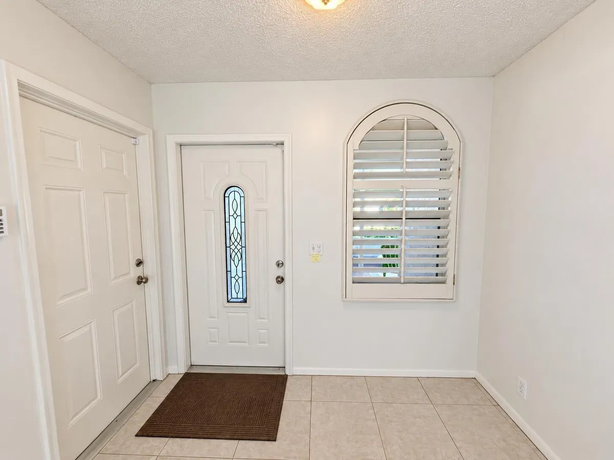 Residence photo 4