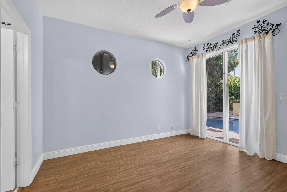 Residence photo 7