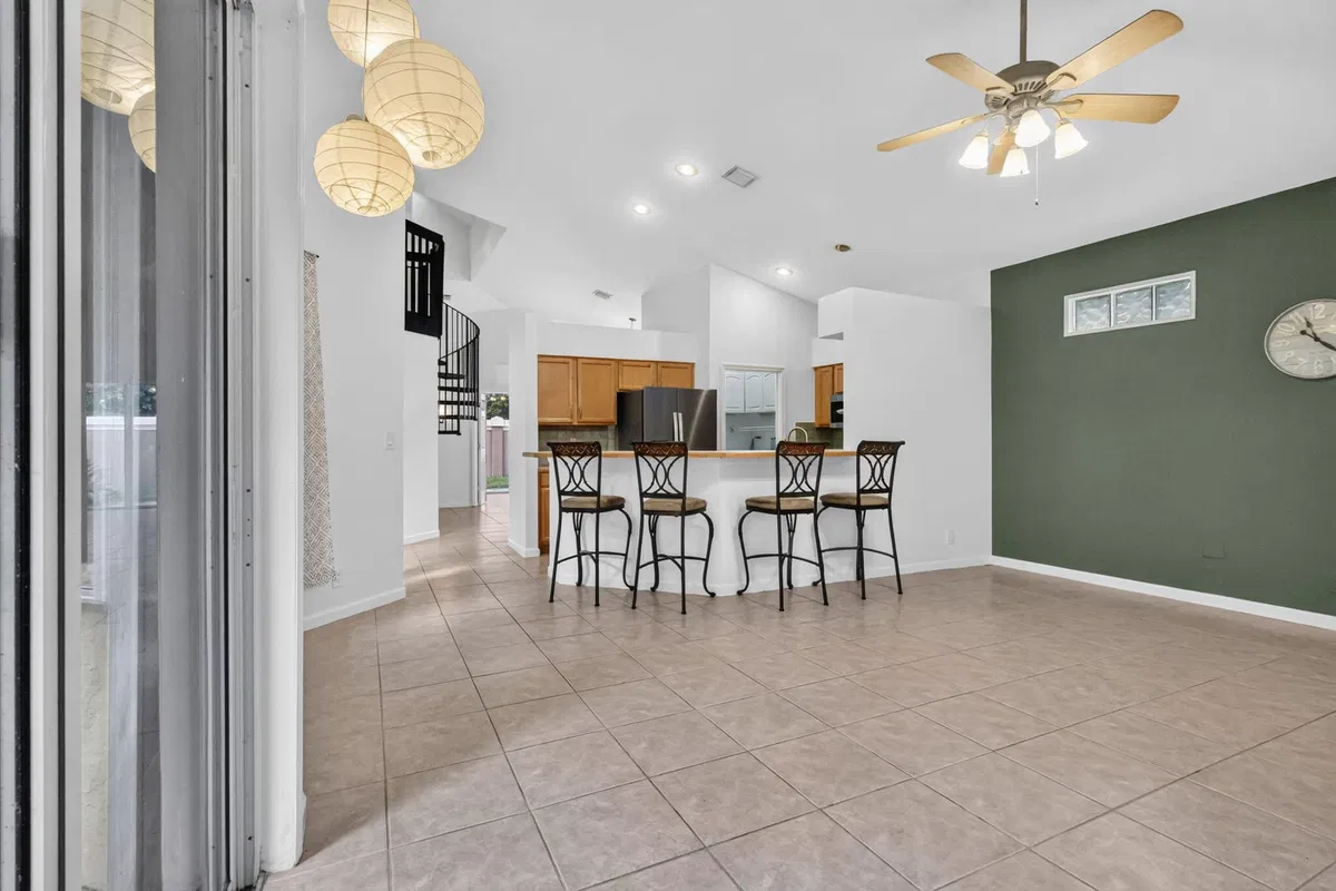 Residence photo 22