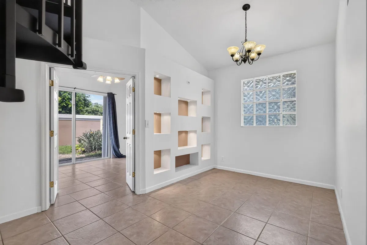 Residence photo 31