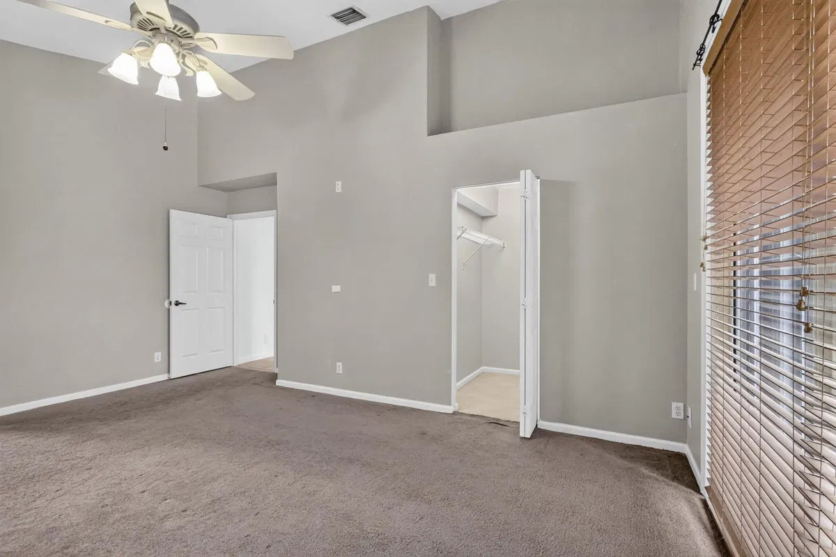 Residence photo 46