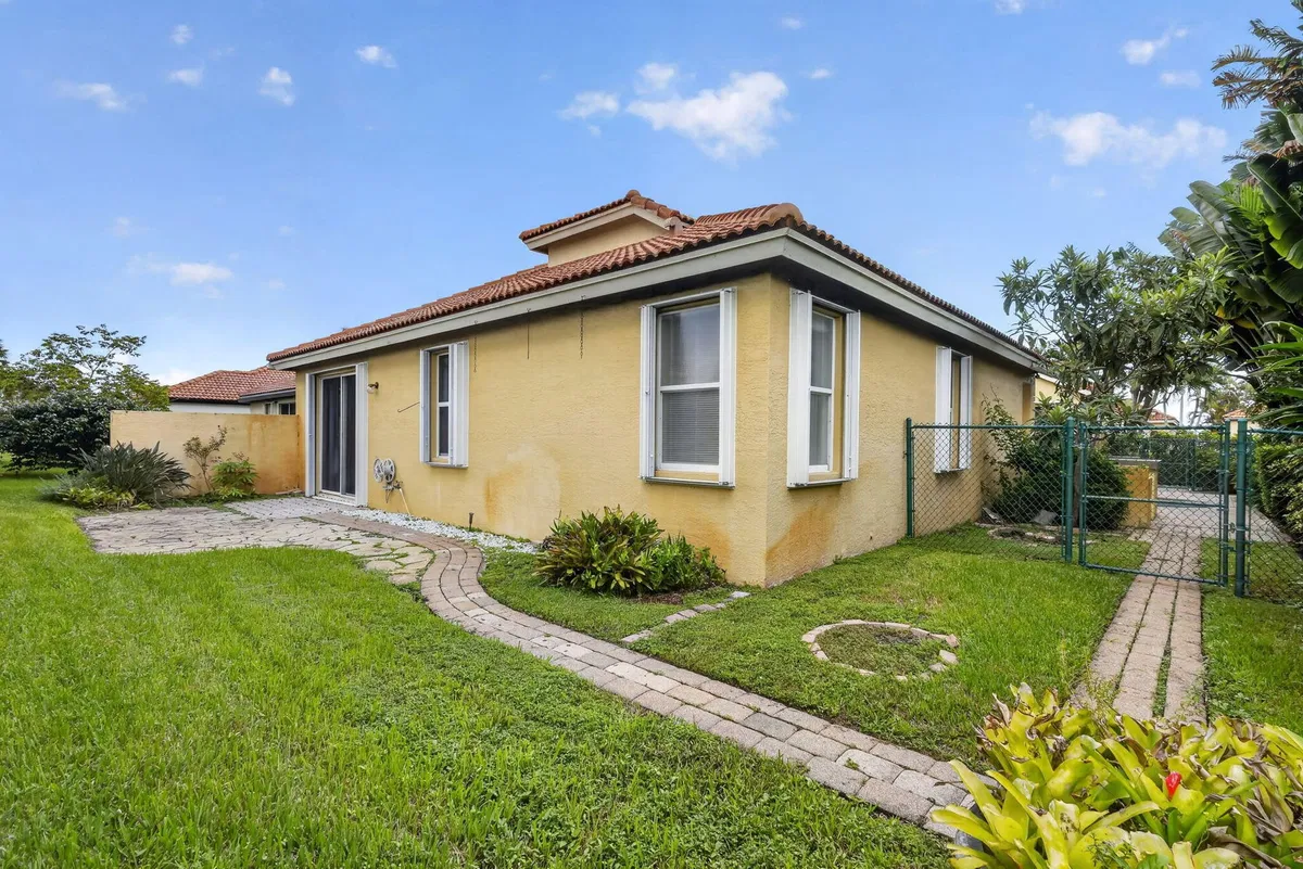 Residence photo 58