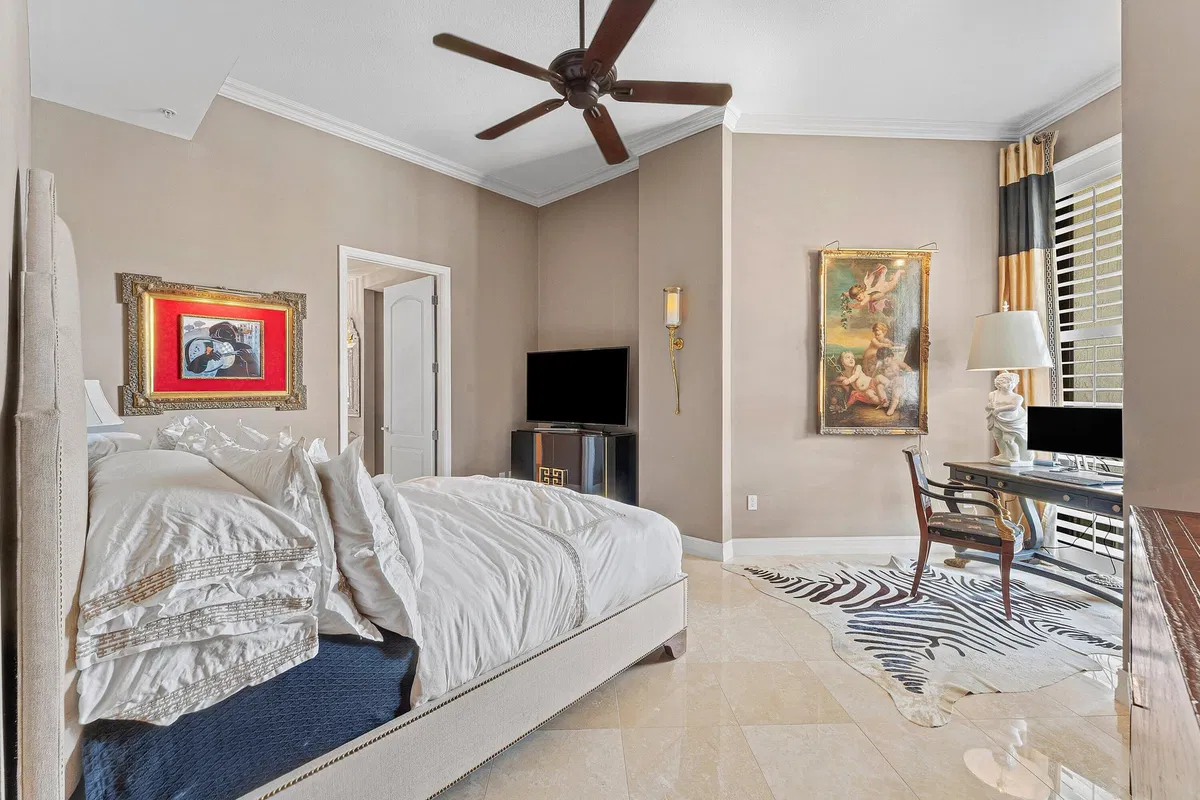 One City Plaza Unit 1616 photo 16