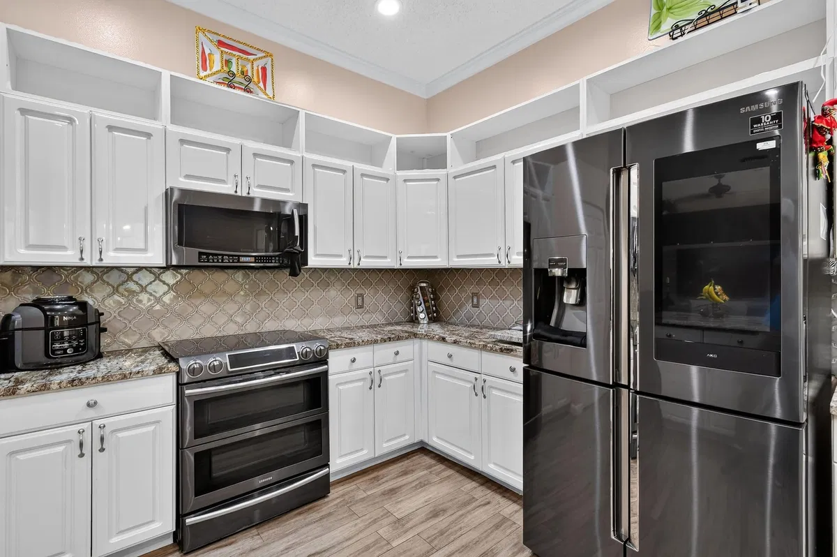 Residence photo 31