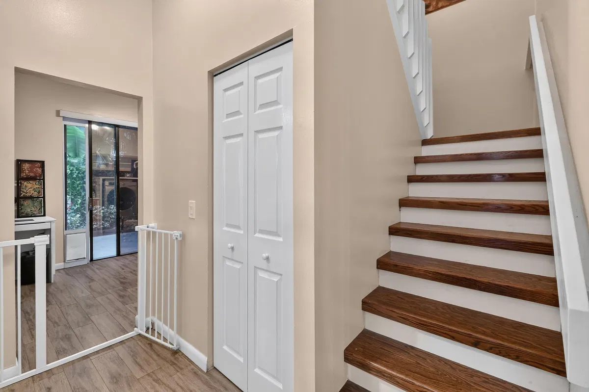 Residence photo 49