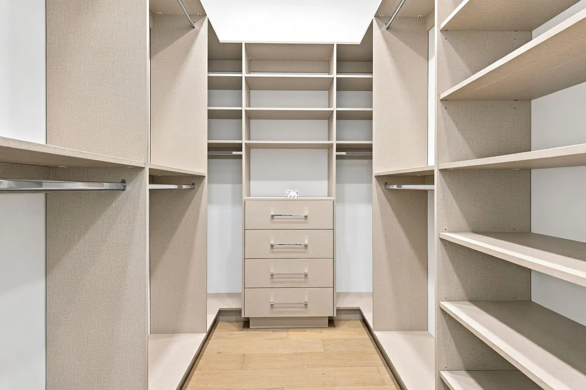 Residence photo 49