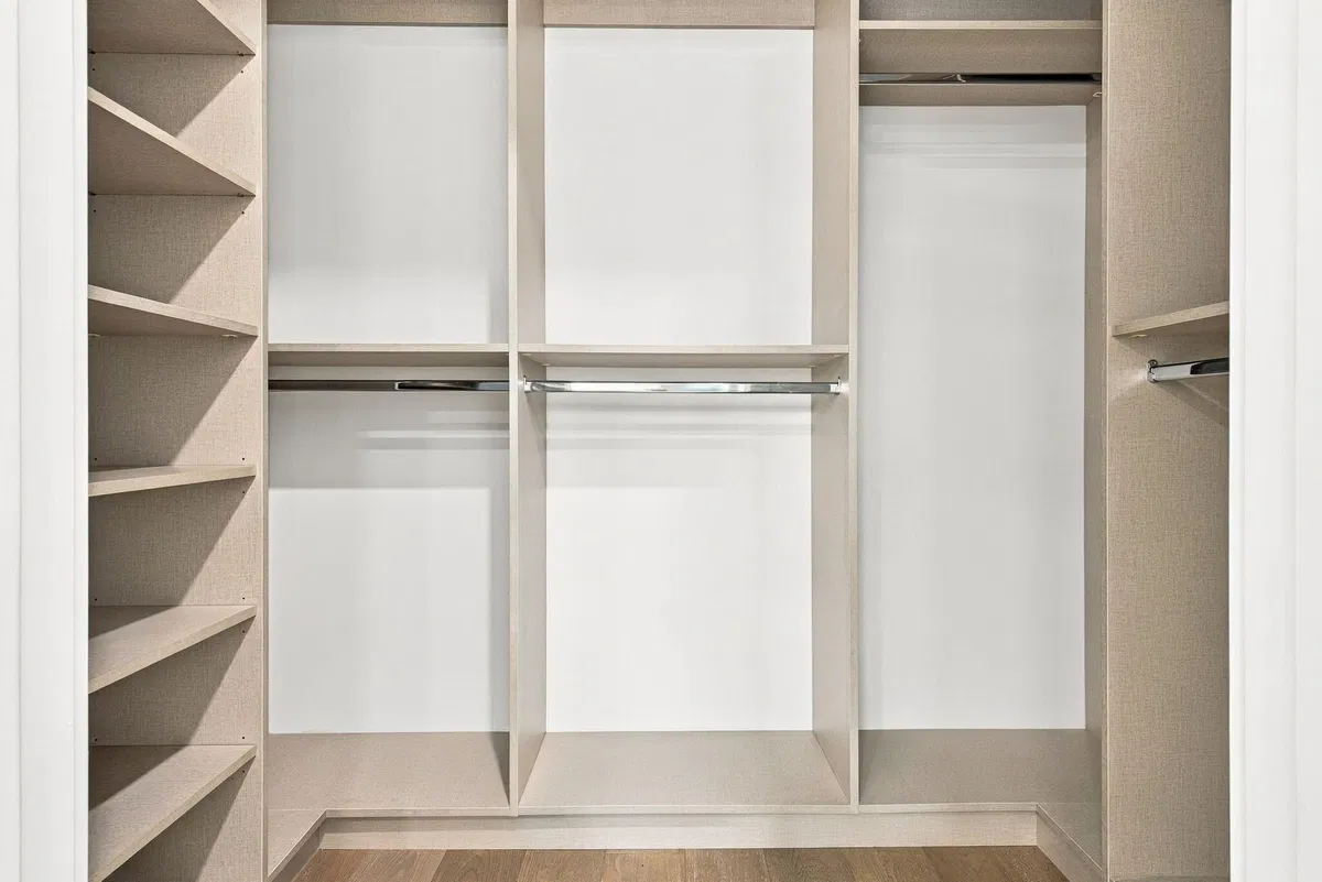 Residence photo 61