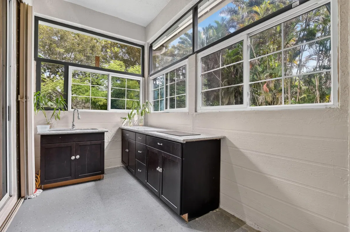 Residence photo 37