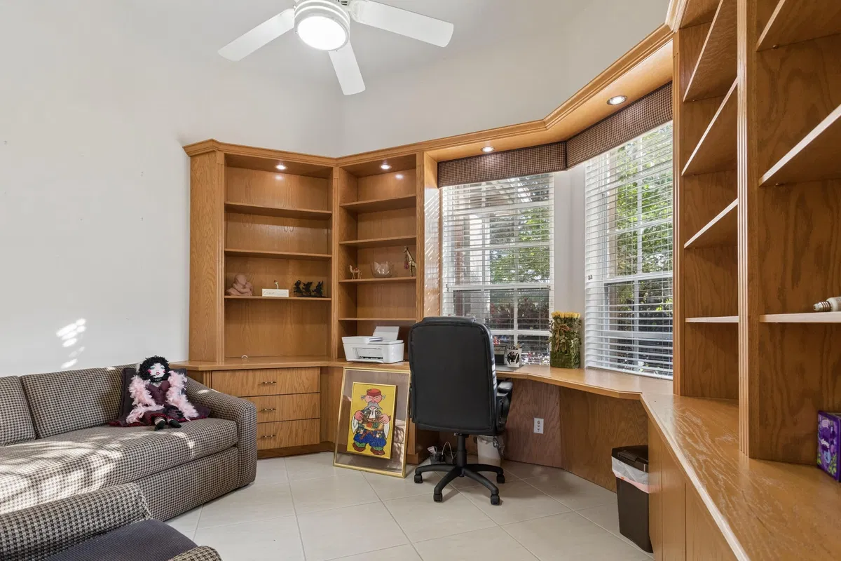  Residence photo 7