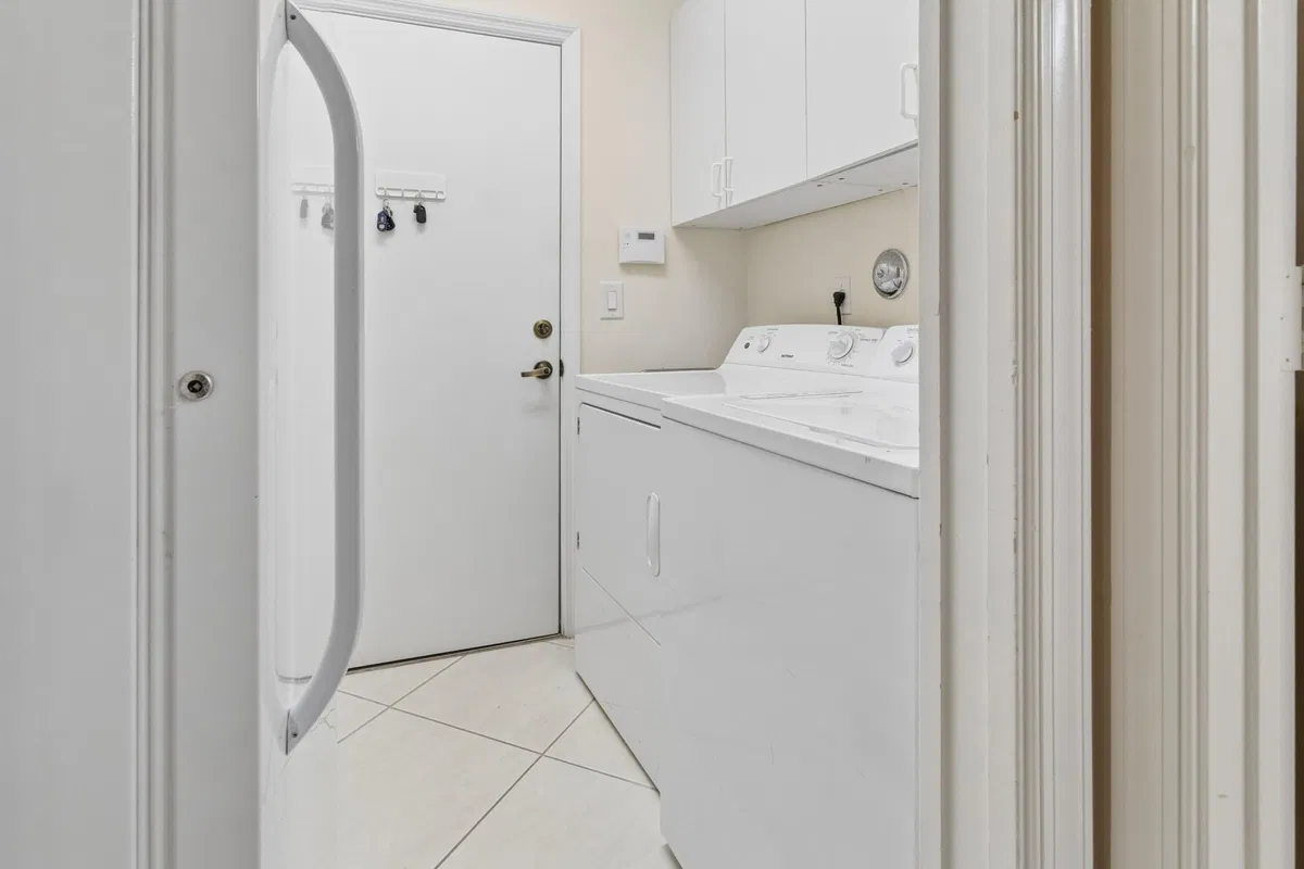 Residence photo 22
