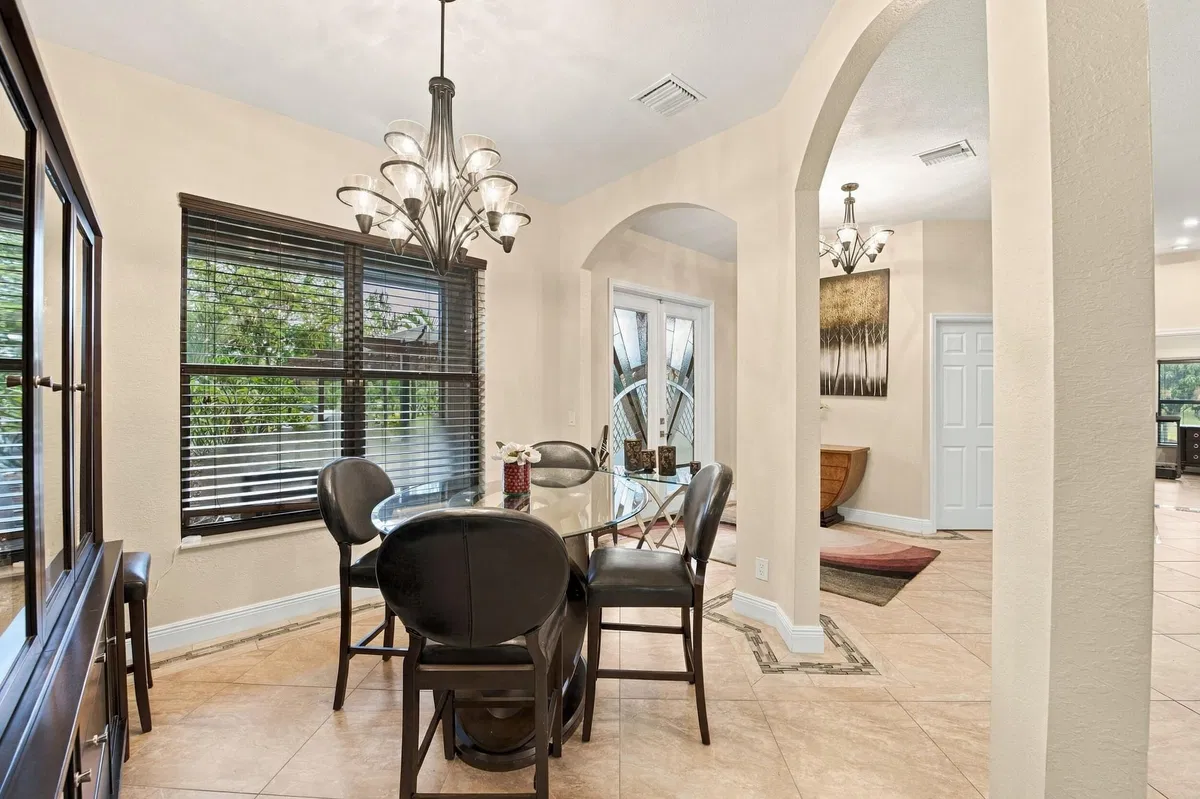  Residence photo 13