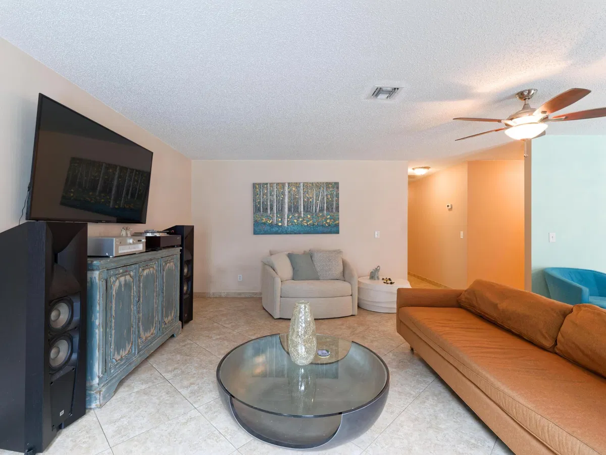  Residence photo 13