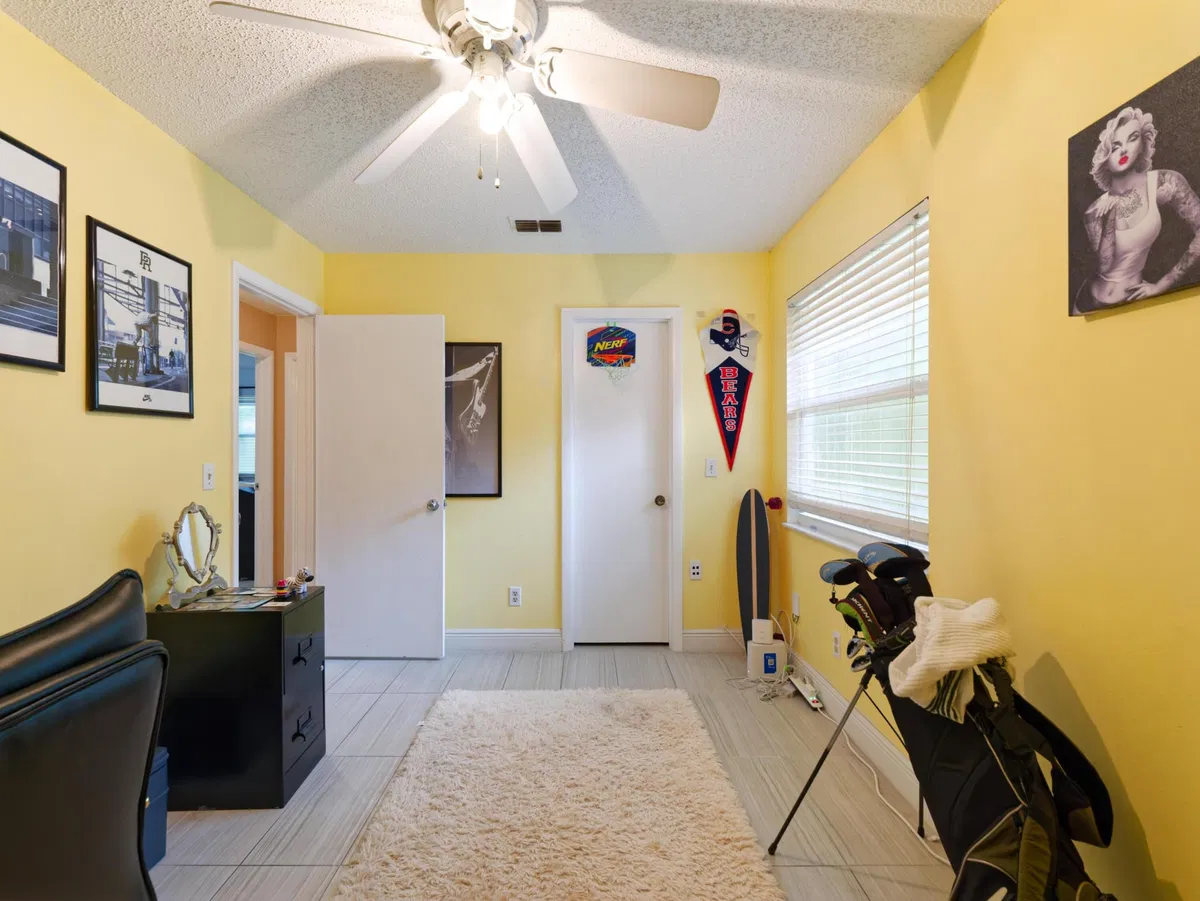  Residence photo 25