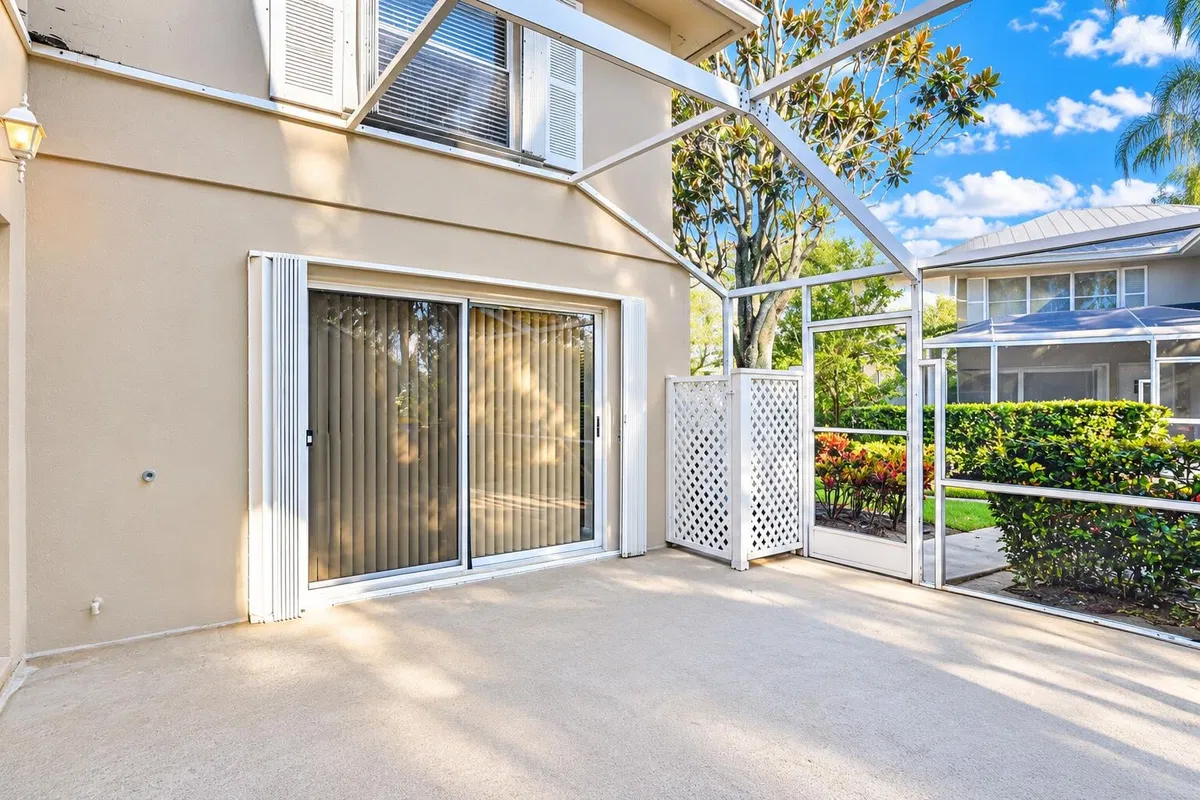 Residence photo 28