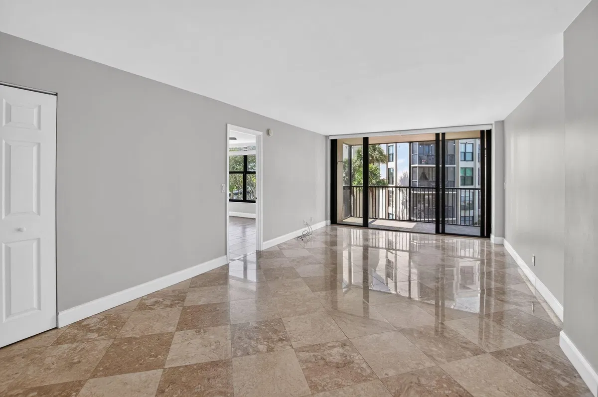 Boca Raton Unit 301 photo 16