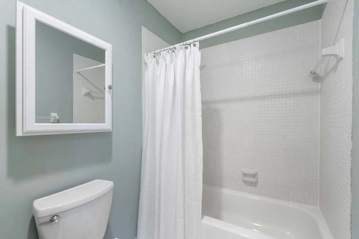 Unit 202 photo 19