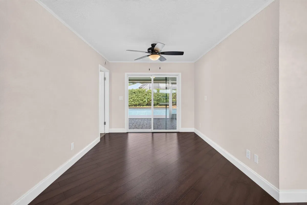 Residence photo 13
